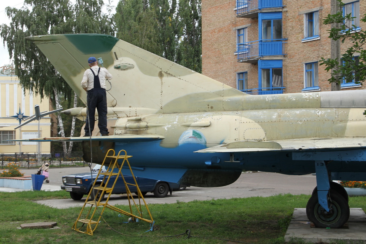 Mig-21_Kirovograd_painting.jpeg